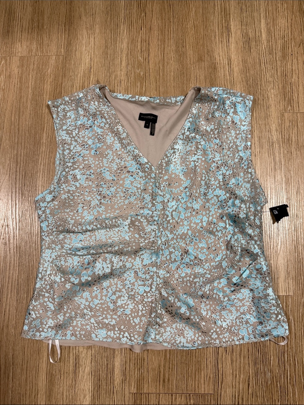 Donna Karan Taupe and Light Blue Sleeveless V-Neck Floral Jacquard Tank 16